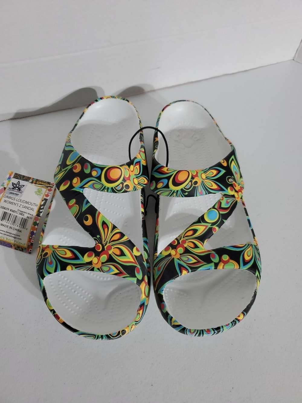 NWT Dawgs Loudmouth Sz 11 Shagadelic Black Z Strap Sandals